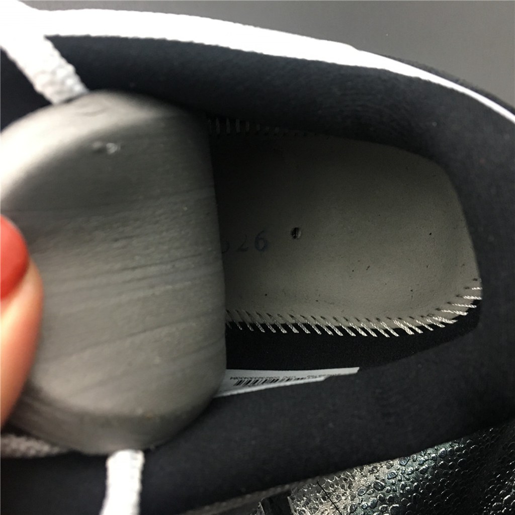 AIR JORDAN 11 RETEO LOW